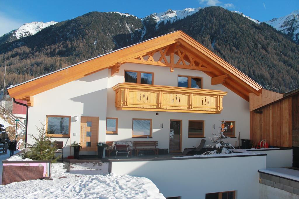 Haus Sennhof Apartment Umhausen Exterior photo